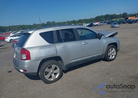 2011 Jeep Compass Sport z USA, uszkodzony, nr VIN 1J4NF1FB7BD141835